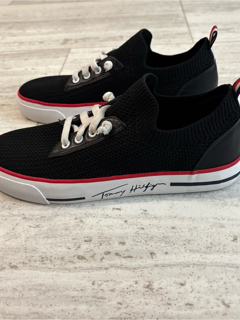 Tommy Hilfiger Black Knit Slip-On Sneakers with Red and White Accents